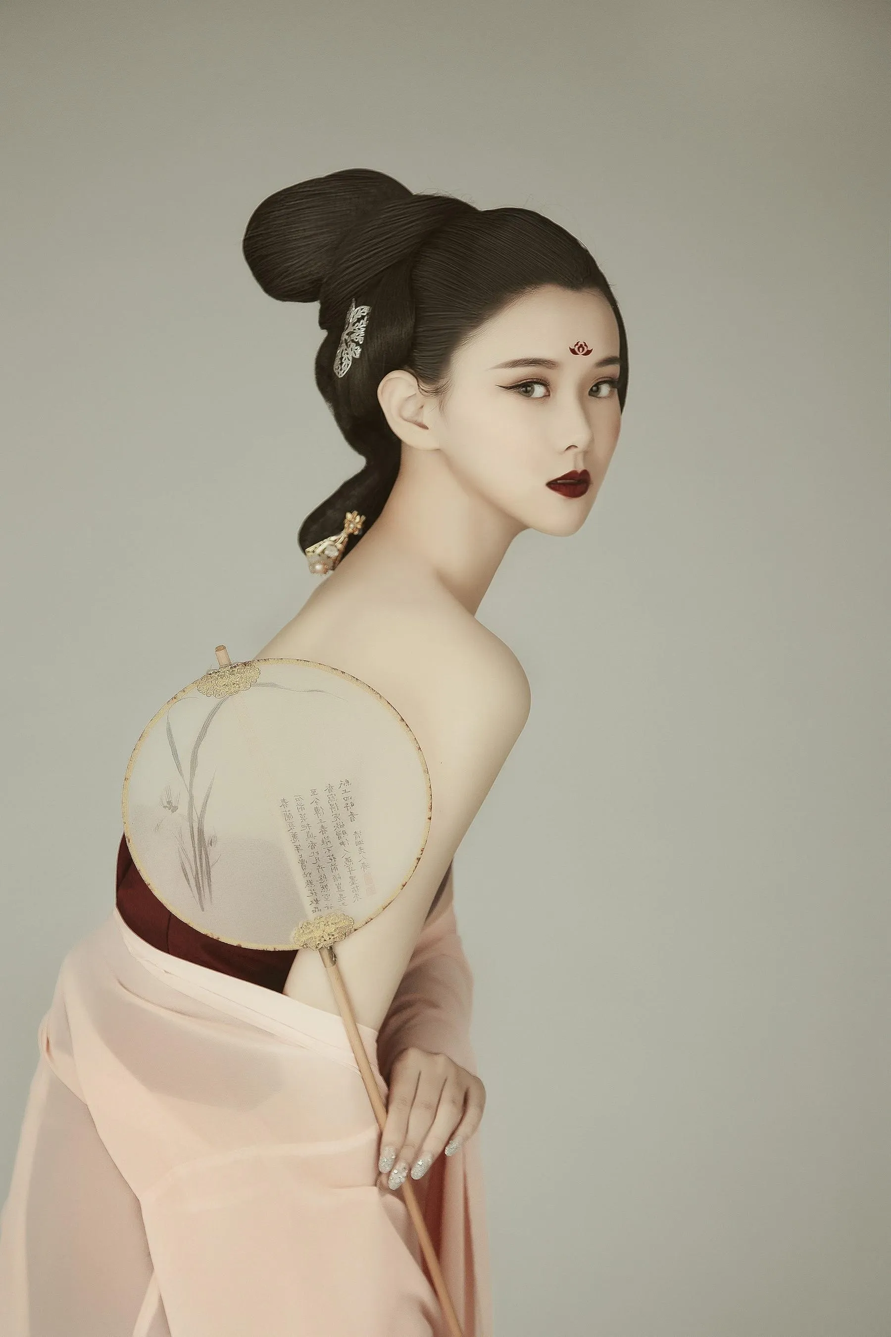 [YITUYU艺图语]2022.02.03 折轻扇 欣宝 [23P]插图9